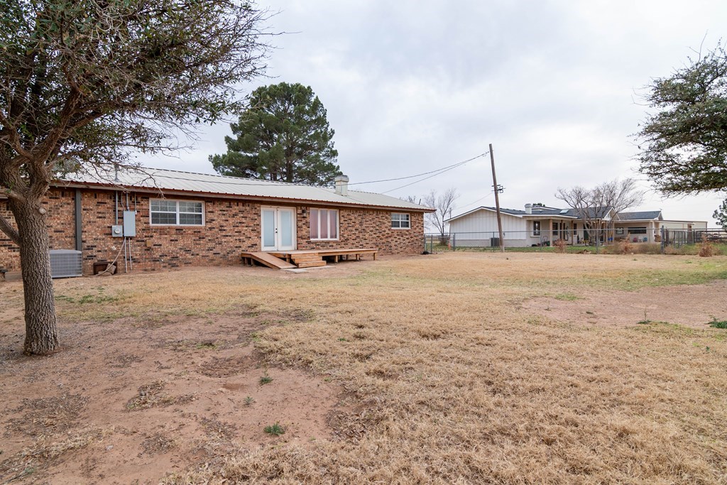 5701 E County Rd 110, Midland, Texas image 28