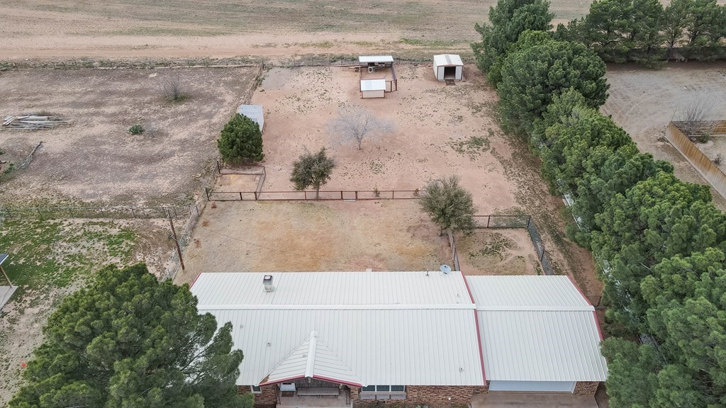 5701 E County Rd 110, Midland, Texas image 35