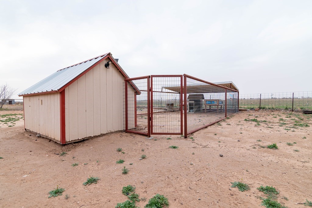 5701 E County Rd 110, Midland, Texas image 31