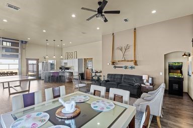2200 S Colorado St, Monahans, Texas image 35