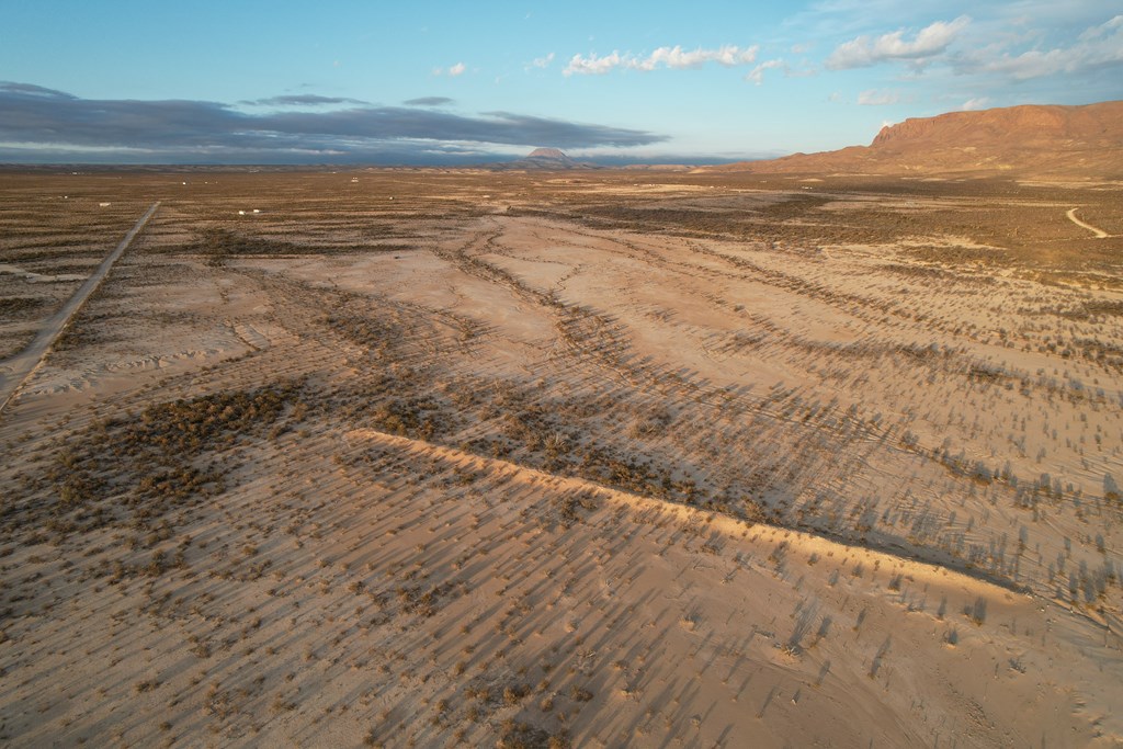 450 Bad Cactus Rd, Terlingua, Texas image 14