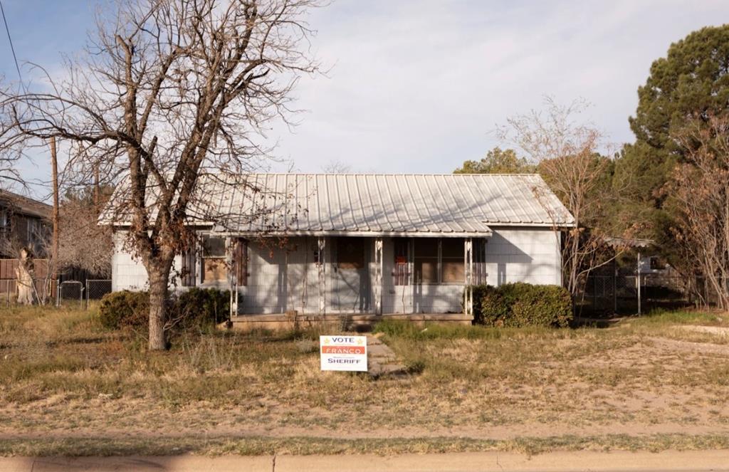 1105 S Betty Street, Monahans, Texas image 1