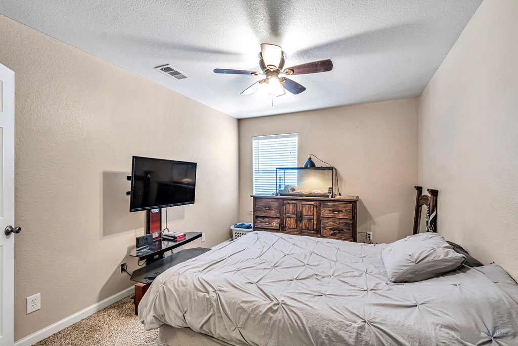 9540 W April, Odessa, Texas image 21