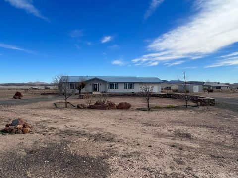 Homes For Sale - 102 Lt. Colonel Merritt St<br/> Fort Davis, TX 79734