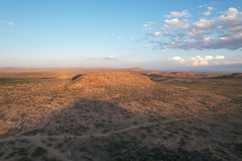 15 Smith Run, Sierra Blanca, Texas image 9