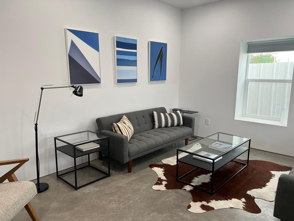 1407 W Sacramento St, Marfa, Texas image 6