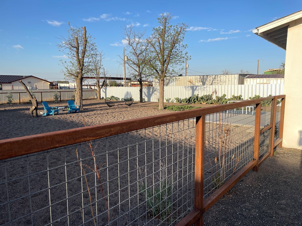 1407 W Sacramento St, Marfa, Texas image 30