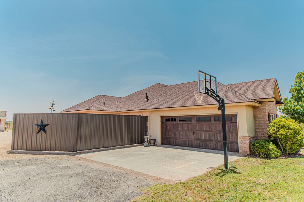 349 County Rd 302-e, Seminole, Texas image 4