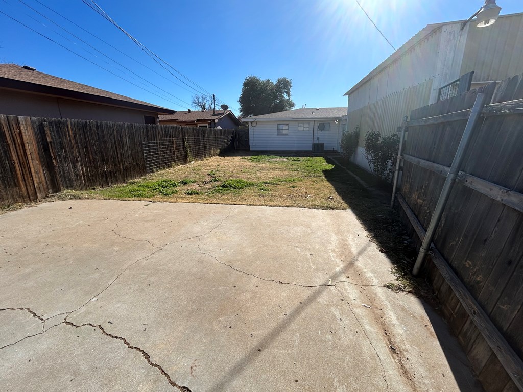 1305 E 55th St, Odessa, Texas image 11