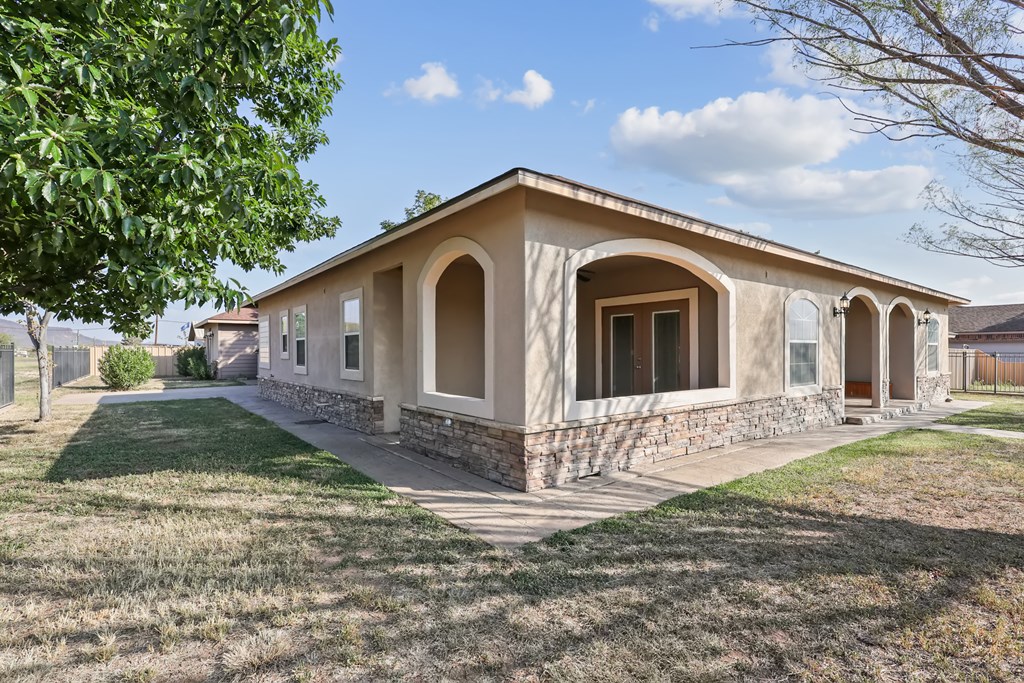 2117 Brunson Ave, Alpine, Texas image 24