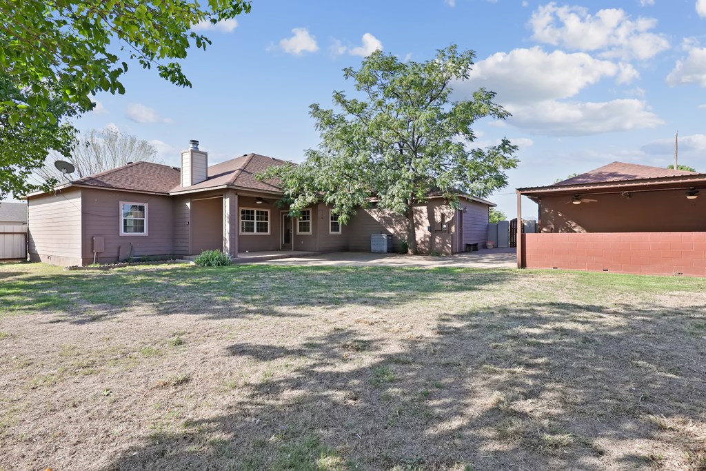 2117 Brunson Ave, Alpine, Texas image 22