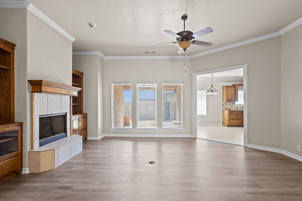 1 NW Sage Circle, Andrews, Texas image 6