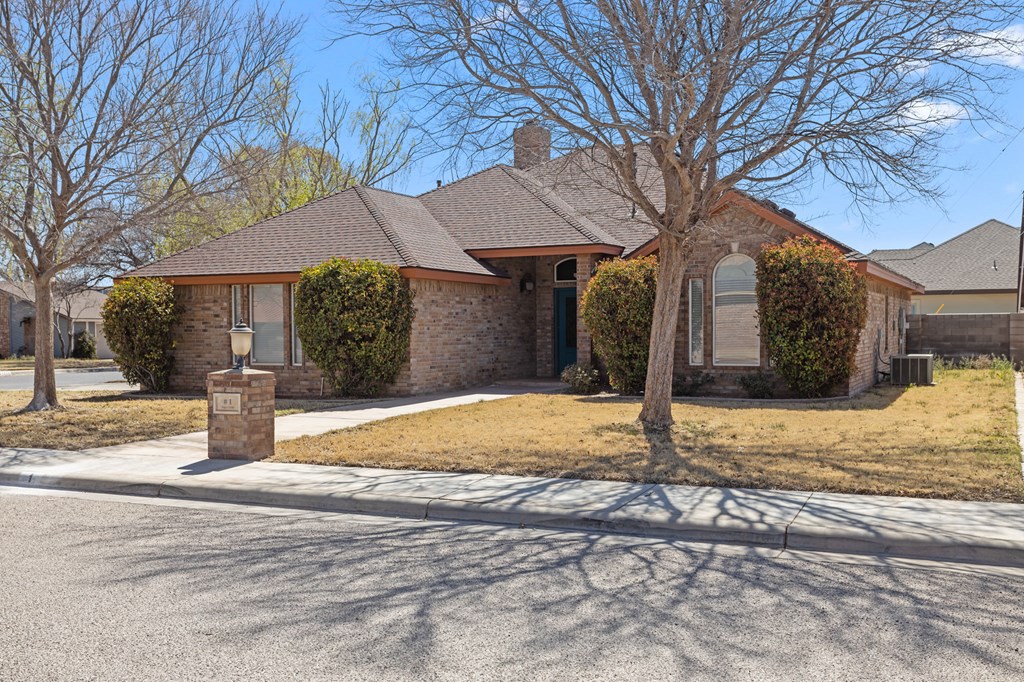 1 NW Sage Circle, Andrews, Texas image 2