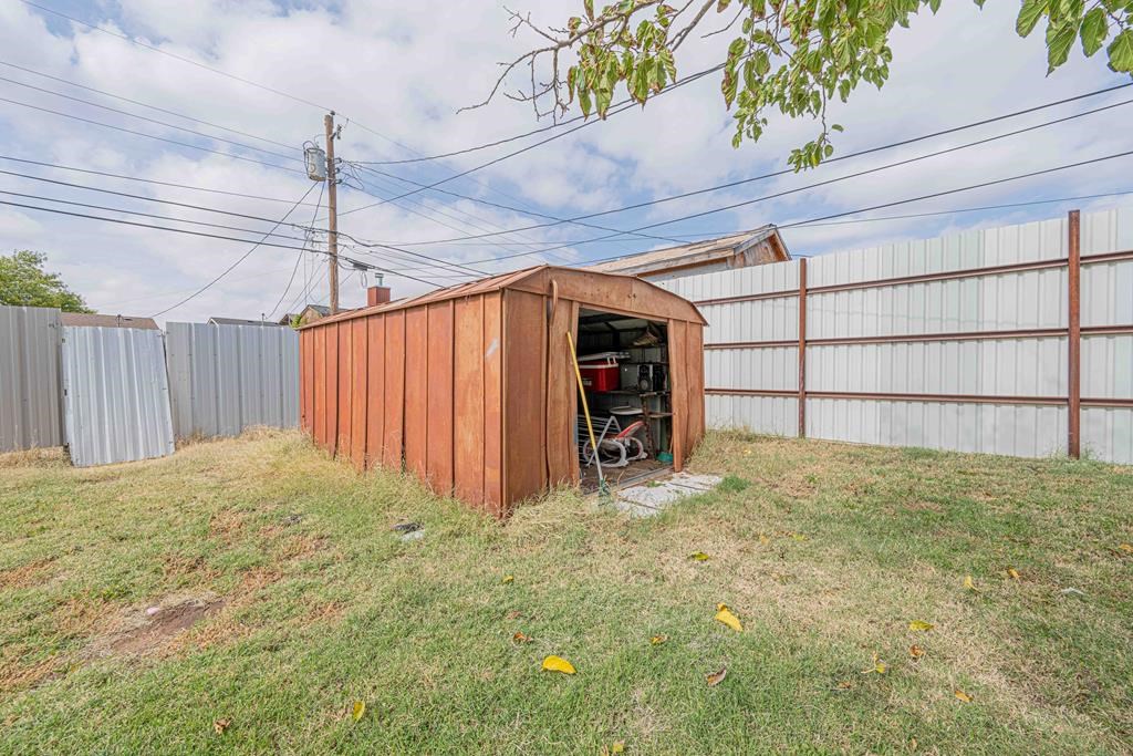 108 S Glenwood Ave, Midland, Texas image 37