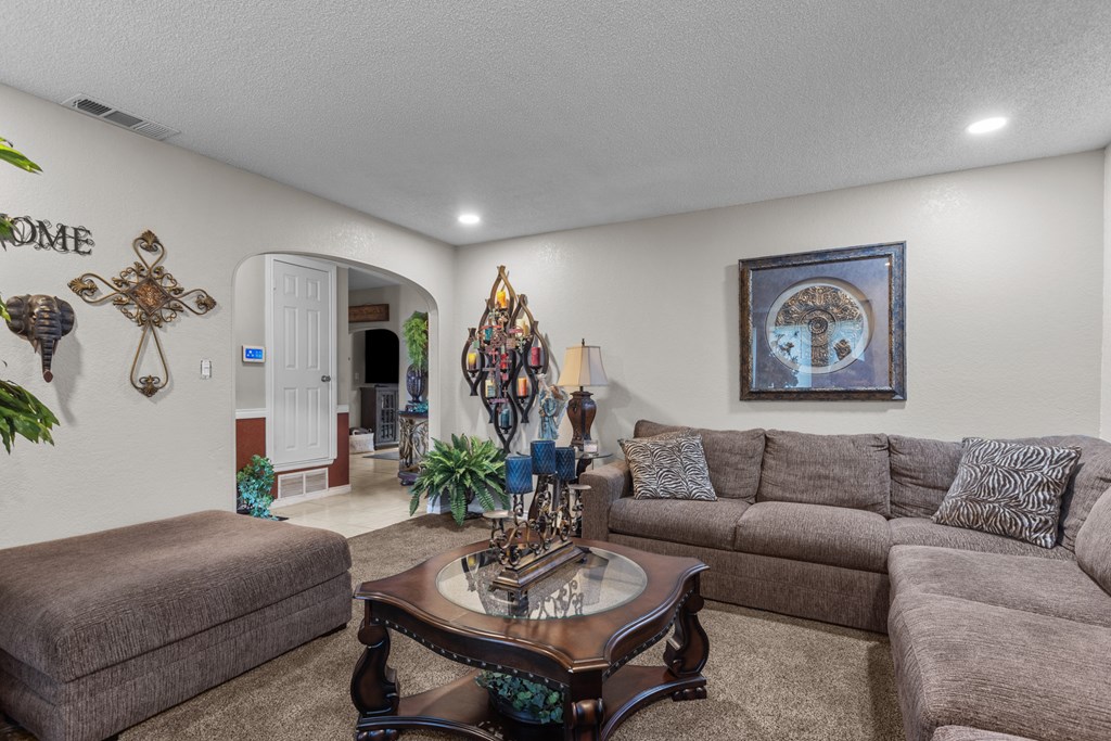 407 Bunche Ave, Odessa, Texas image 5