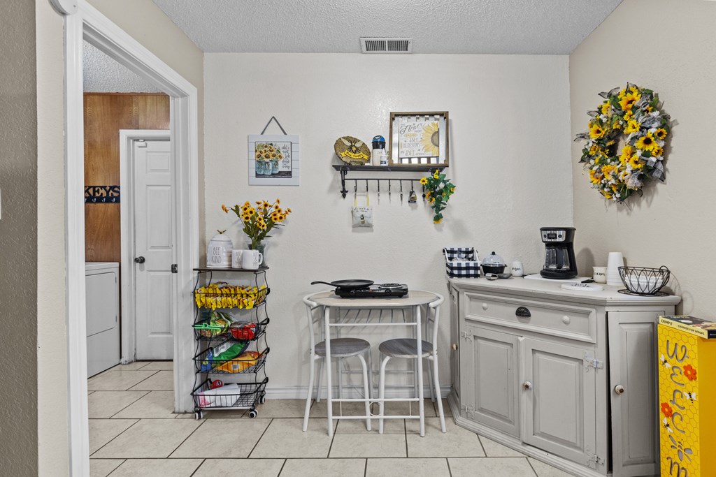 407 Bunche Ave, Odessa, Texas image 8