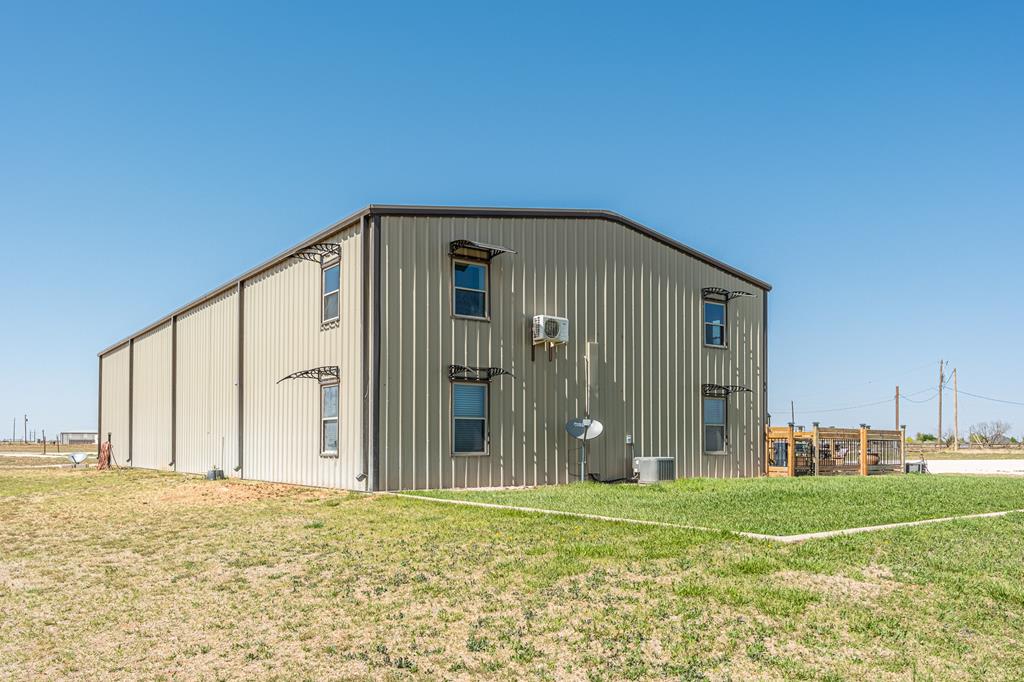361 County Rd 302 - I, Seminole, Texas image 6