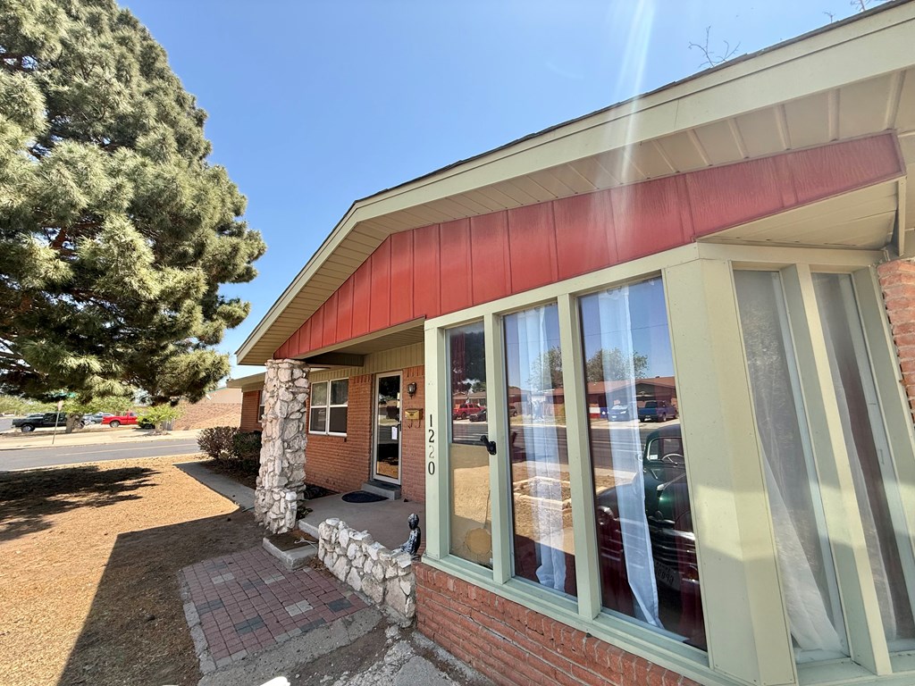 1220 E 52nd St, Odessa, Texas image 4