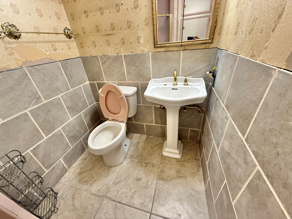 1220 E 52nd St, Odessa, Texas image 39