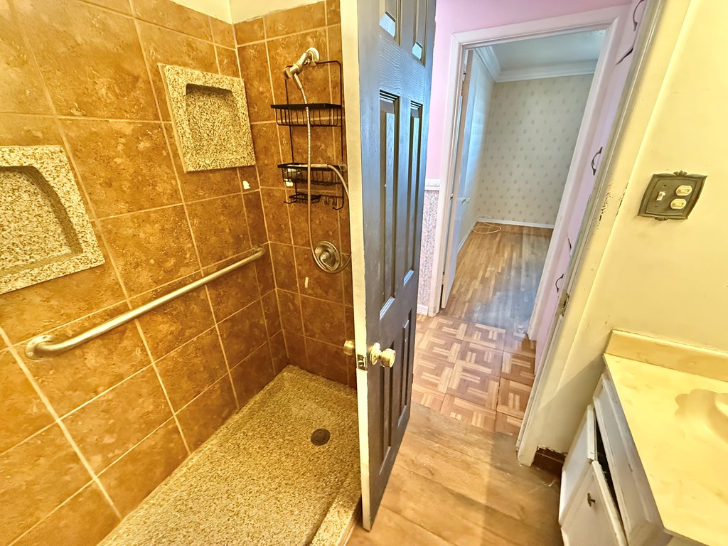 1220 E 52nd St, Odessa, Texas image 32