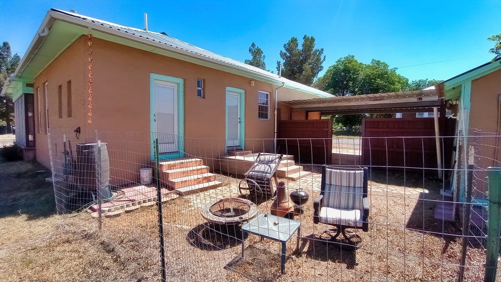 409 W Sul Ross Ave, Alpine, Texas image 3