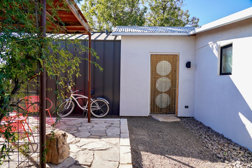 1109 E Murphy St, Marfa, Texas image 33