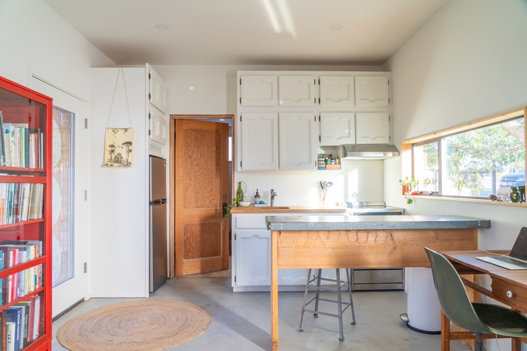 1109 E Murphy St, Marfa, Texas image 37