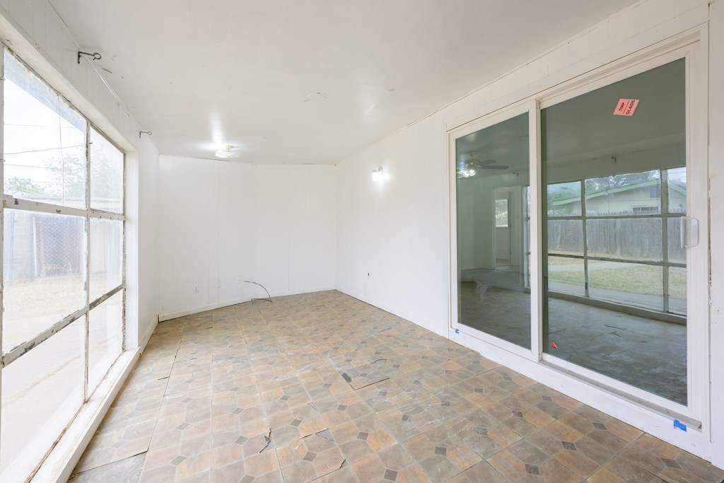 2907 Nabors Lane #A  B, Odessa, Texas image 9