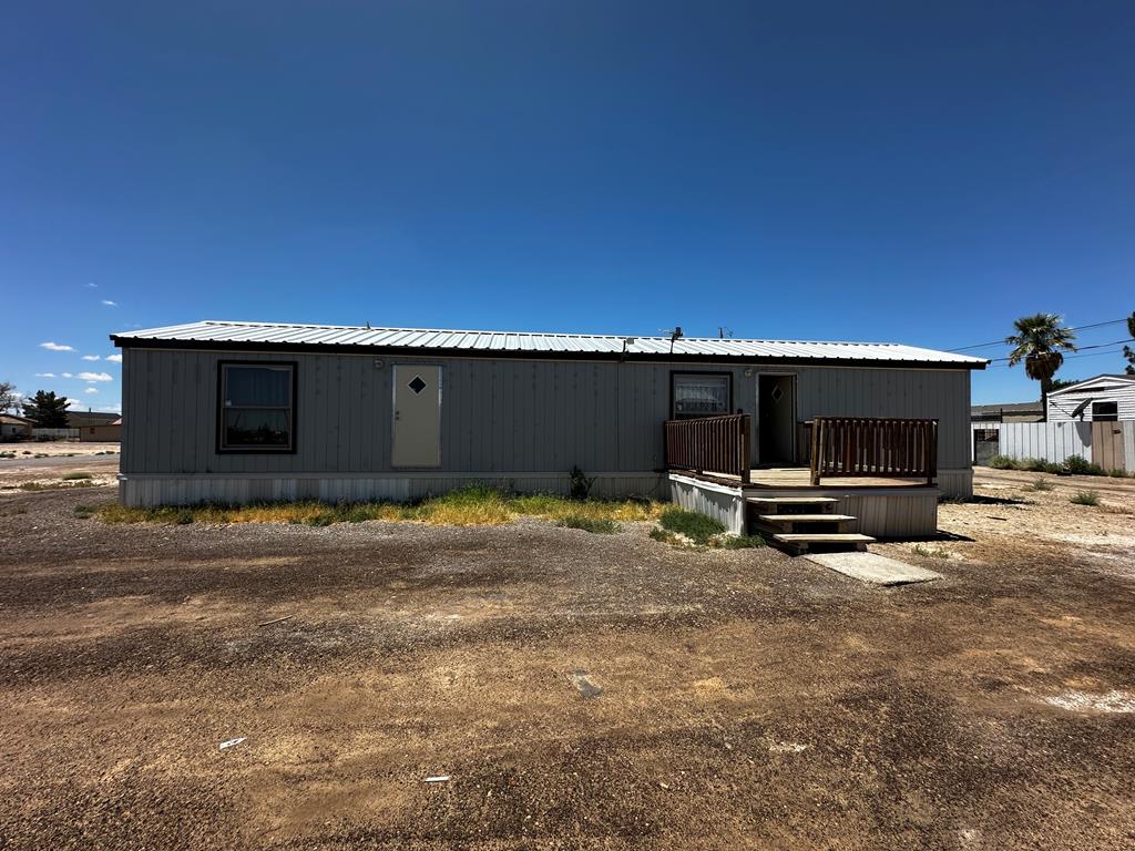 1805 Redbud St, Pecos, Texas image 1