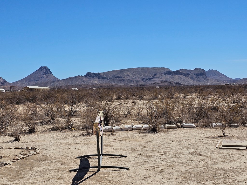 3002 E Este Road, Terlingua, Texas image 50