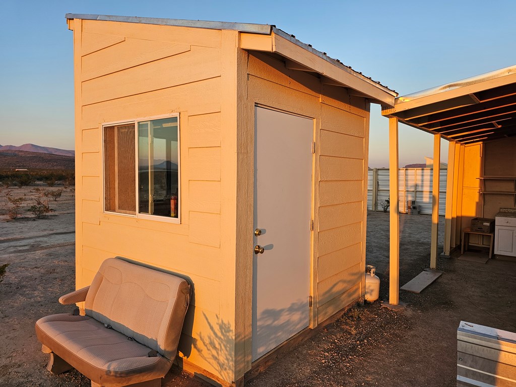 3002 E Este Road, Terlingua, Texas image 14