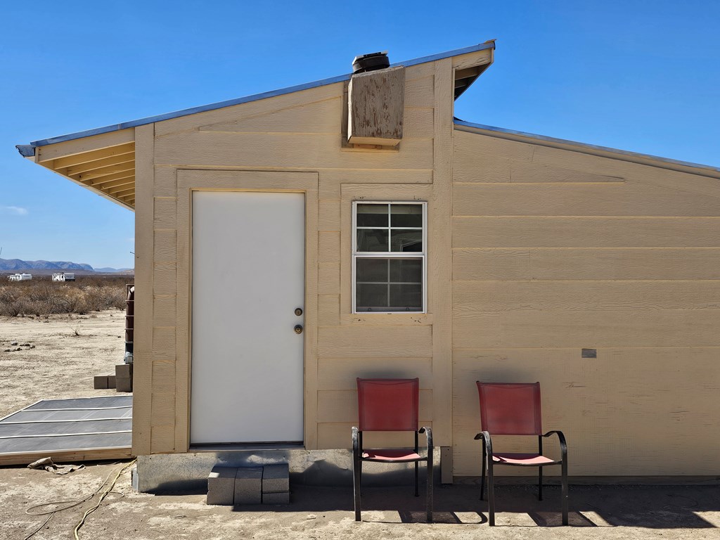 3002 E Este Road, Terlingua, Texas image 35