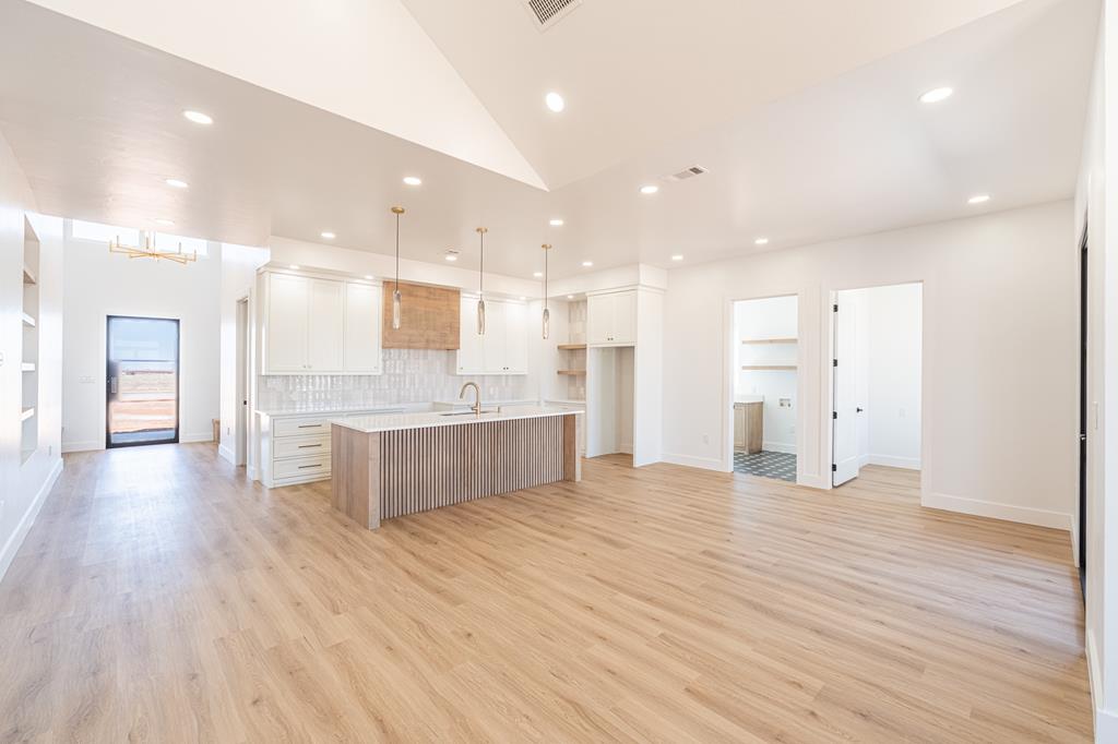 537 Private Road 101n, Seminole, Texas image 13
