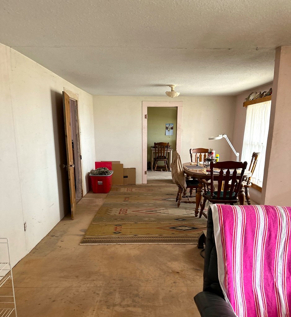 1713 Antelope Hills Rd, Marfa, Texas image 12