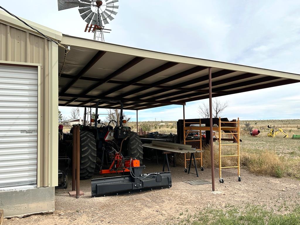 1713 Antelope Hills Rd, Marfa, Texas image 6