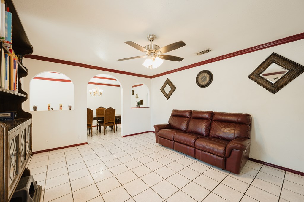 1513 S Marshall St, Midland, Texas image 3