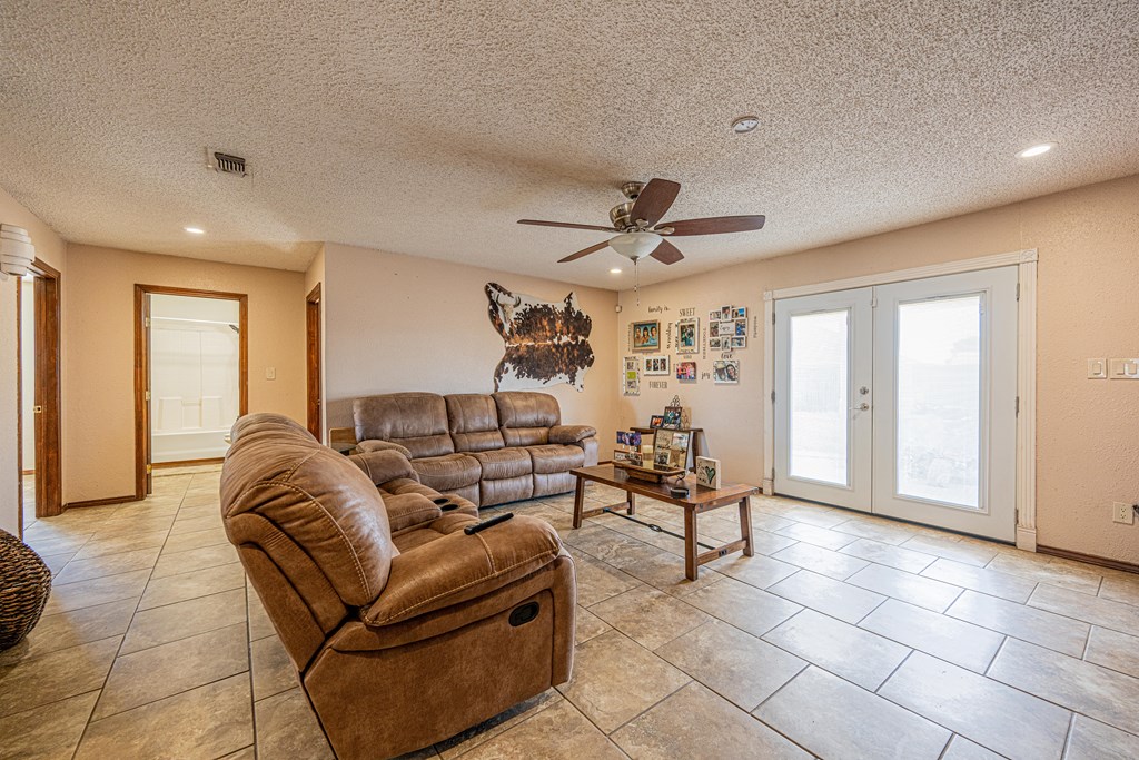 11675 W Buckeye St, Odessa, Texas image 38