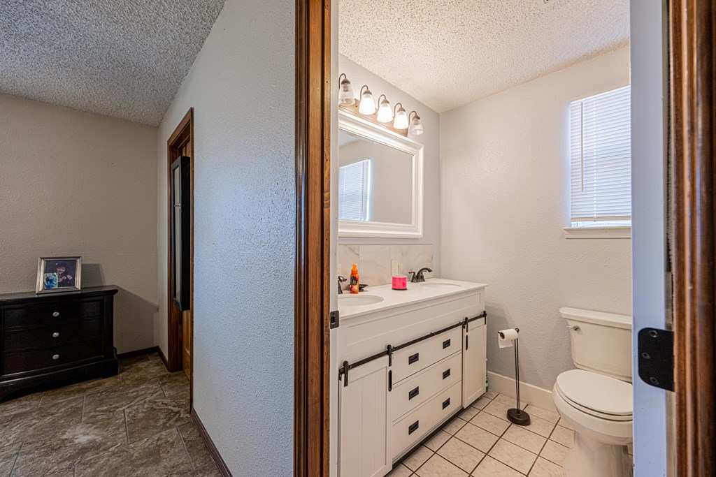 11675 W Buckeye St, Odessa, Texas image 47