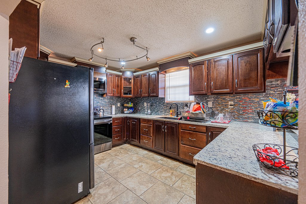 11675 W Buckeye St, Odessa, Texas image 27