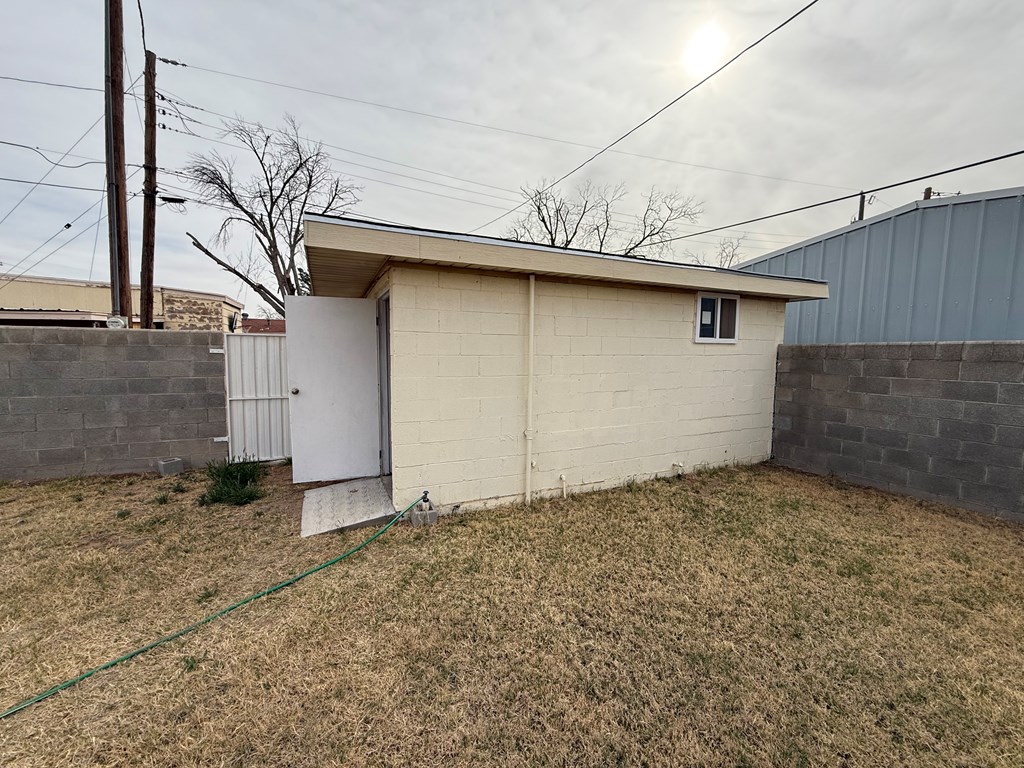 1500 S Bruce Ave, Monahans, Texas image 16