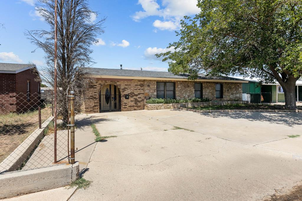 2814 W 3rd St, Odessa, Texas image 1