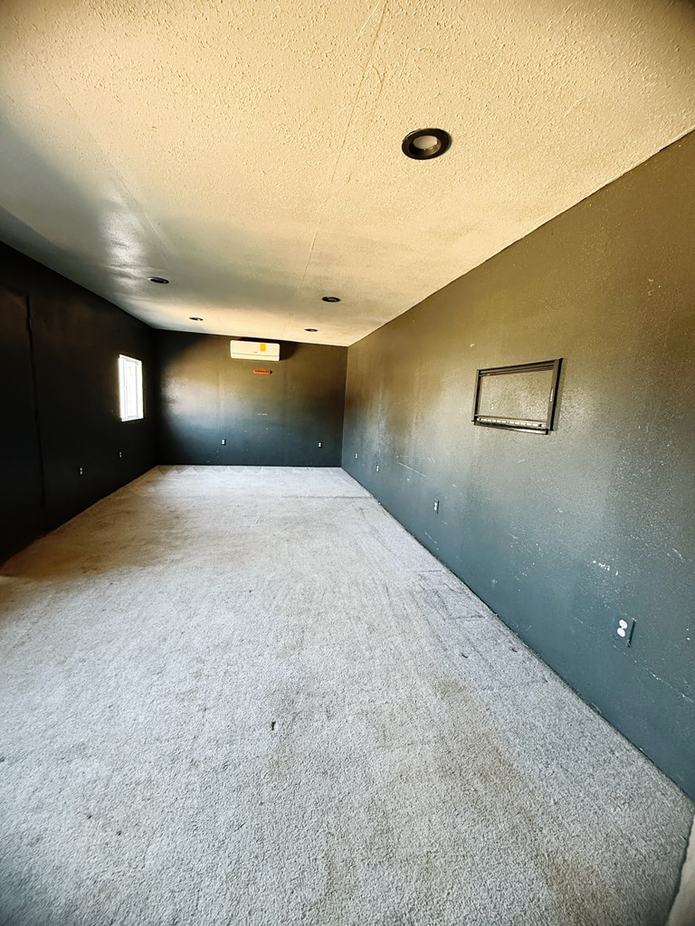 1302 NW 8th Place, Andrews, Texas image 26