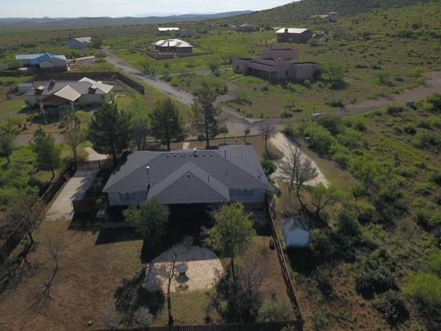 1016 Logan, Alpine, Texas image 3