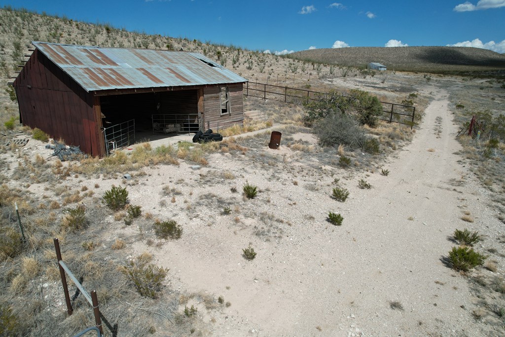 26 Trails West Ct, Sierra Blanca, Texas image 5