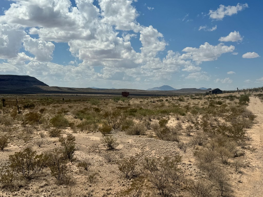 26 Trails West Ct, Sierra Blanca, Texas image 16