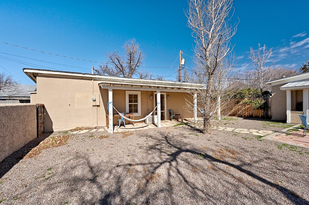 405 N Austin St, Marfa, Texas image 47