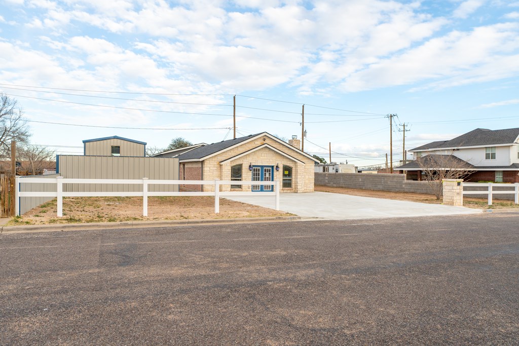 1604 Hemphill Ave, Odessa, Texas image 11