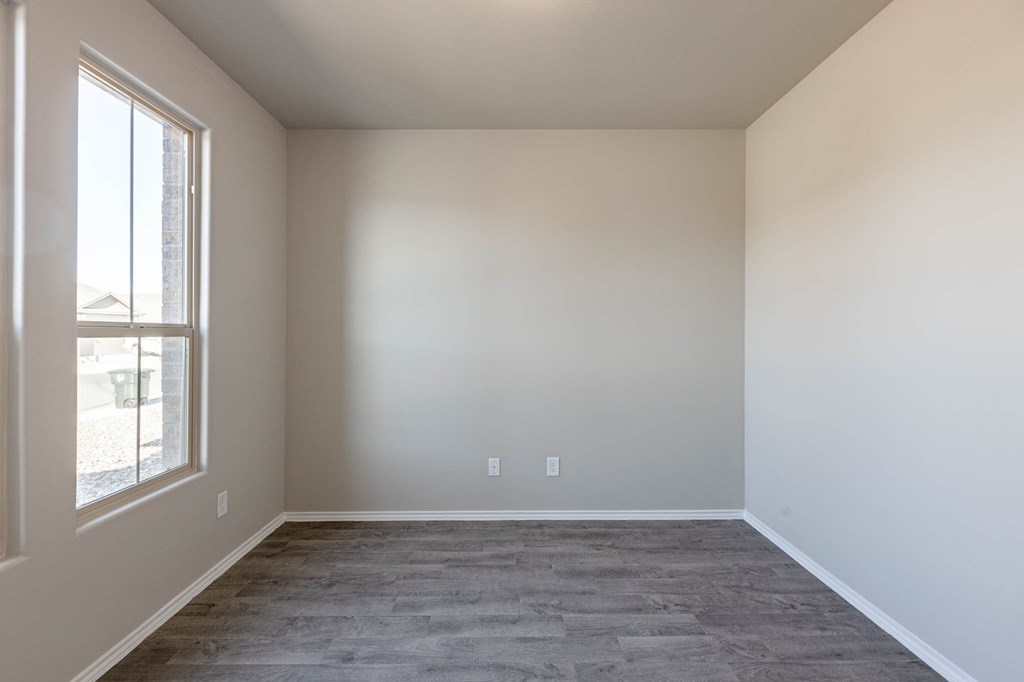 503 L-enfant Lane, Midland, Texas image 2