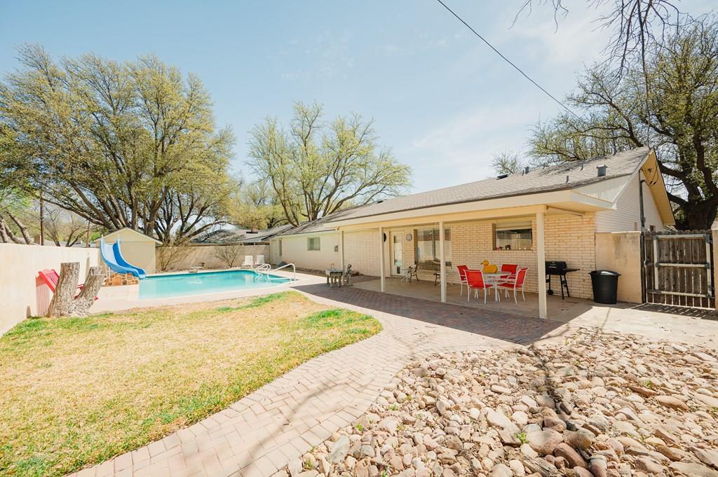 4201 Springdale Dr, Odessa, Texas image 2
