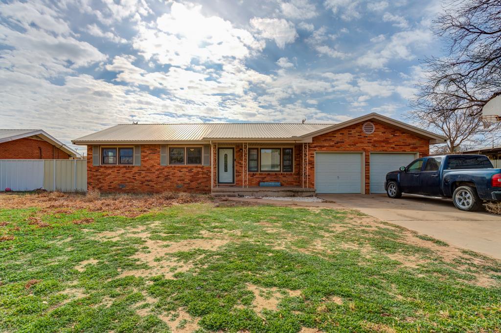 505 17th St, Seagraves, Texas image 1